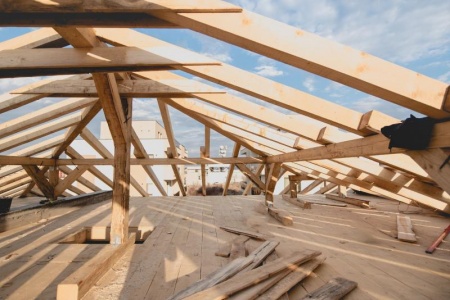 Rénovation de charpente, quelles techniques pour préserver votre patrimoine ?